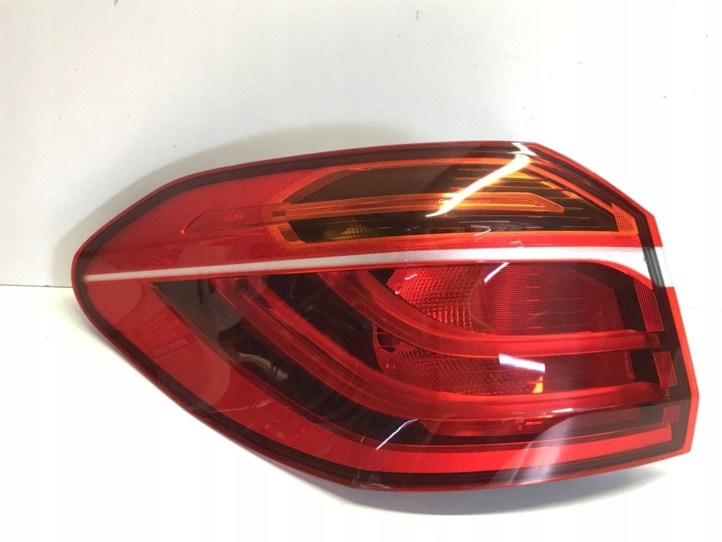 фото №1, Bmw 16- f46 лампа левый задняя 7330473