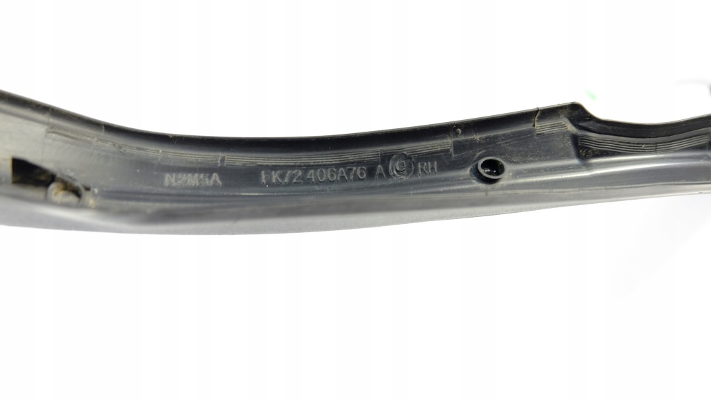 Land rover discovery sport v молдинг кришки багажника правий задній Київ