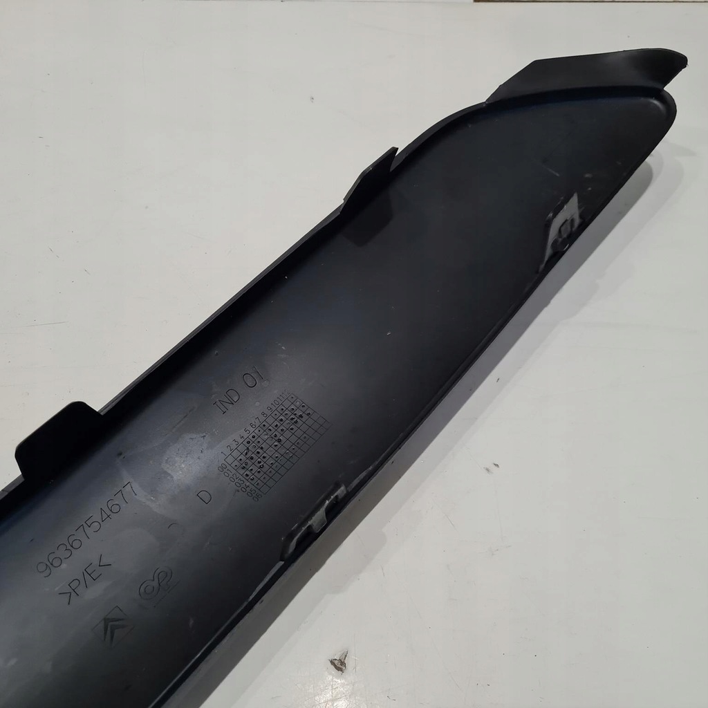 фото №7, Citroen c5 ii kombi молдинг бампера левый задняя задняя 9636754677