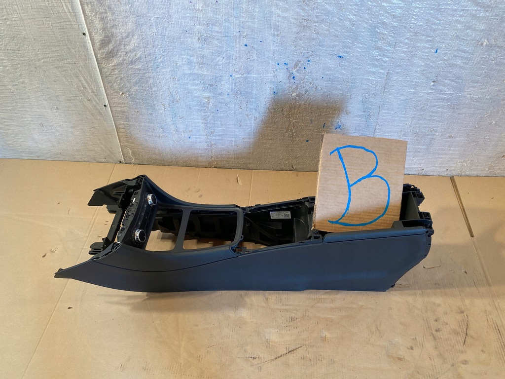 фото №10, Mercedes a-klasa w176 тунель середній панель