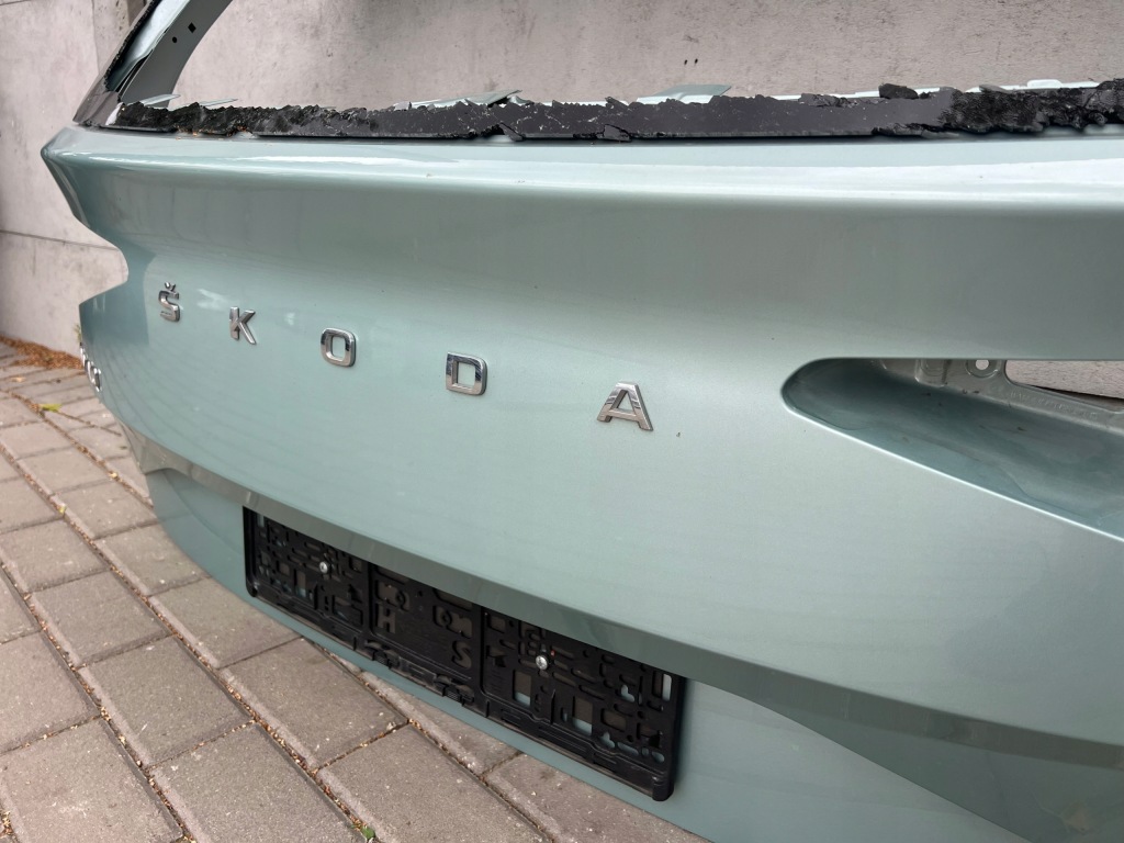 фото №4, Кришка багажника задня задня skoda enyaq
