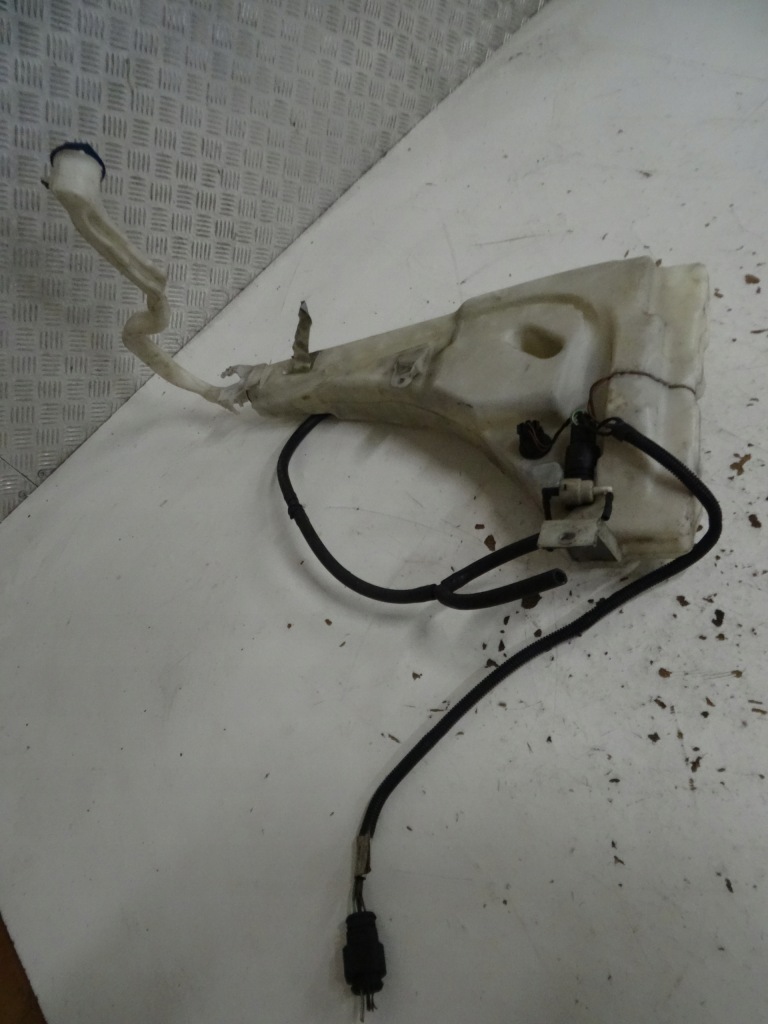 Купити Бачок омивача porsche cayenne