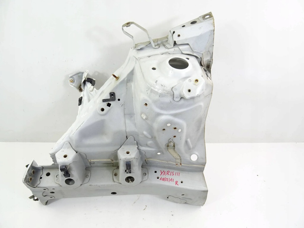 фото №6, Toyota yaris iii lift лонжерон права чверть