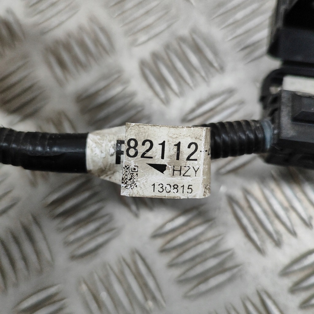 Toyota auris e180 2013 минус / клемма / шланг аккумулятор Недорого