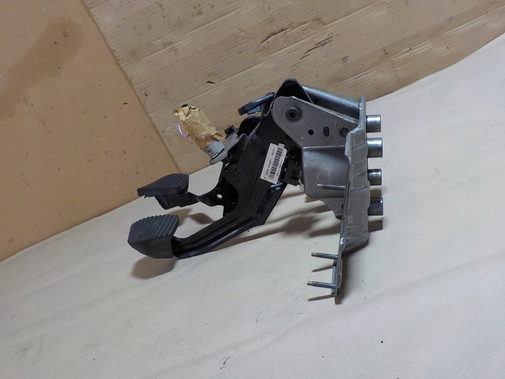 фото №6, Peugeot 301 педаль сцепления i тормоза