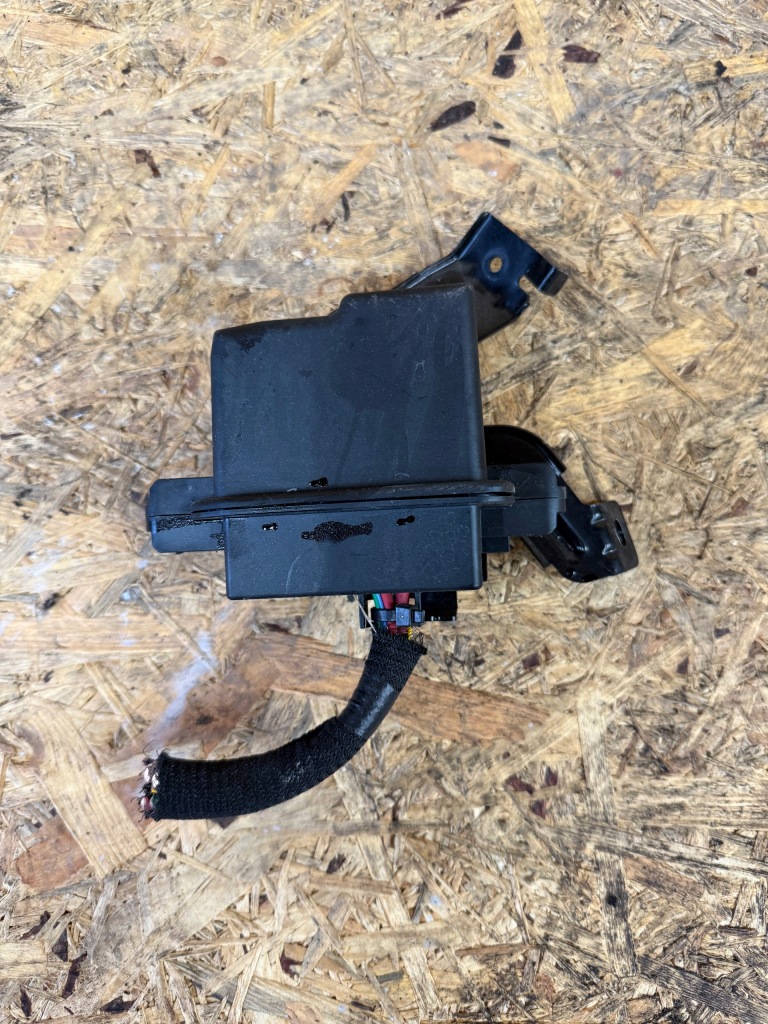 Купить Коробка корпус предохранителей renault austral 1.3 tce 243808345r