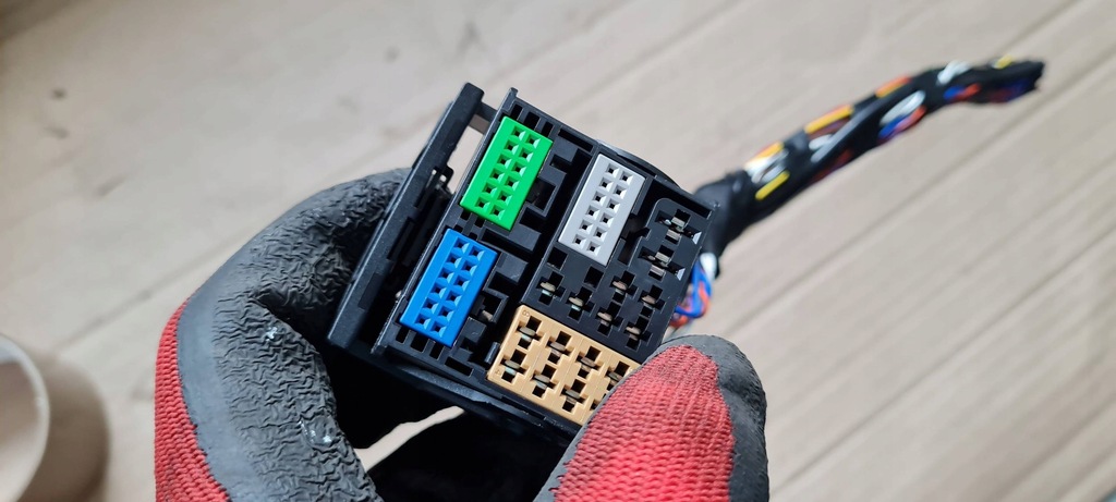 фото №10, S3 8y a3 lift штекер колодка радио 8x0035444 q5 q3 a6 a4 b9 q3 q7 4m