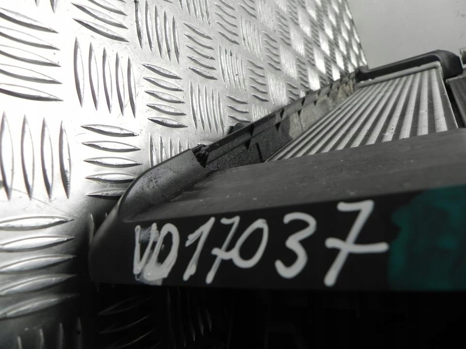 фото №10, Радіатор bmw 5 2018 радіатор повітря наддувний вентилятор радіатор