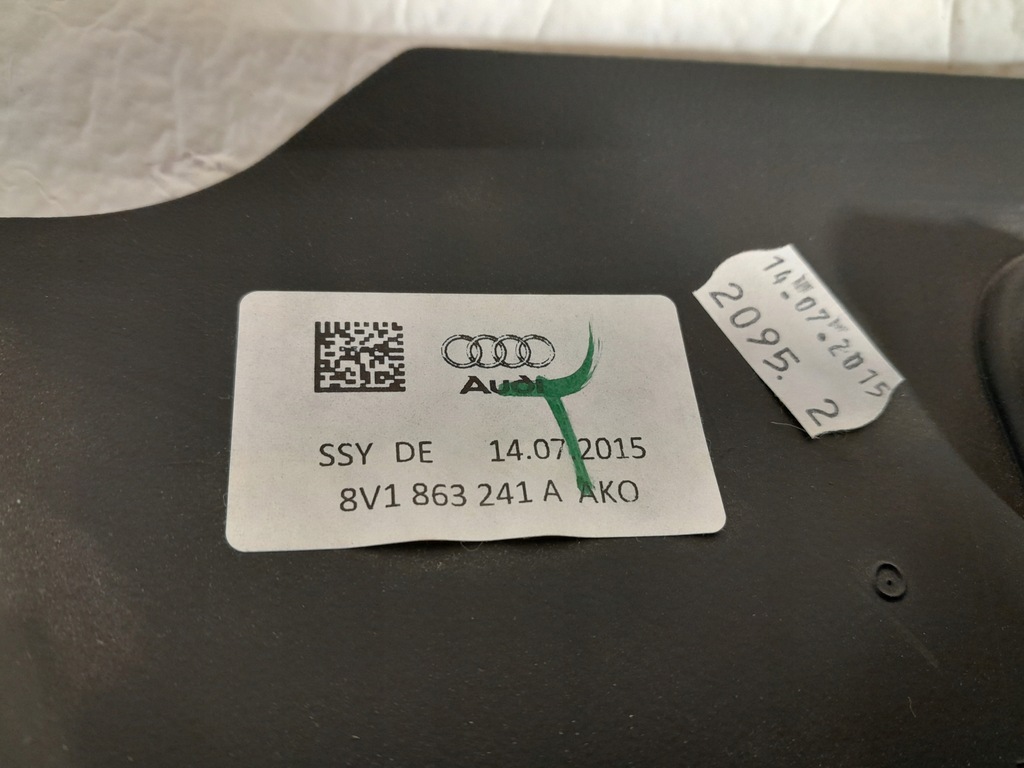 фото №7, Audi a3 s3 8v sedan туннель средний 8v1863241a