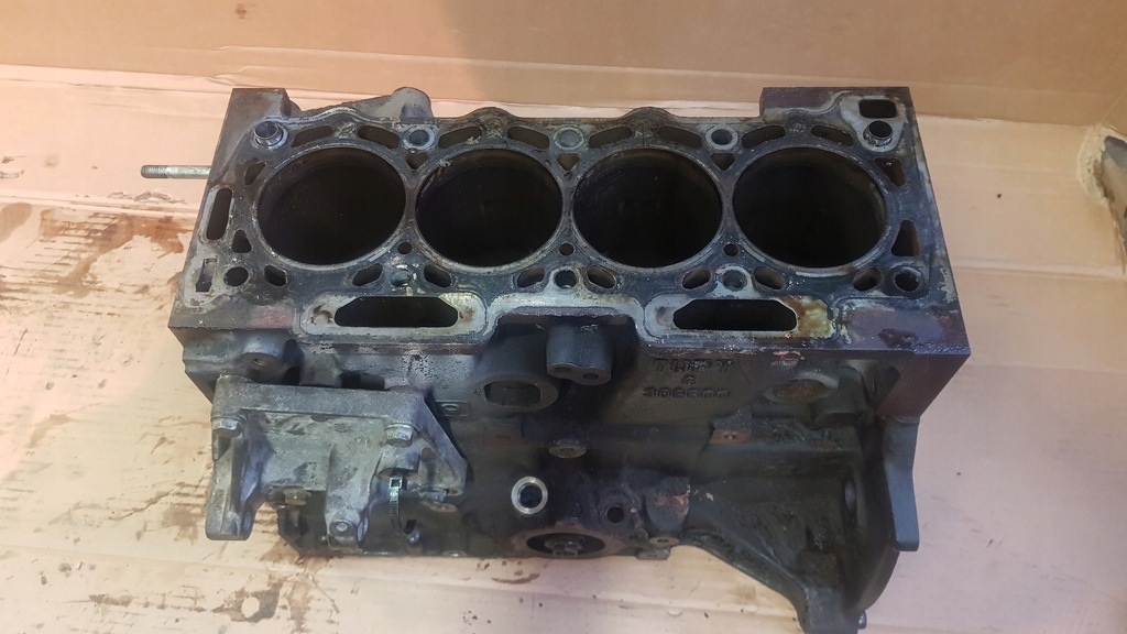 фото №7, Peugeot 307 1.6 16v блок двигателя nfu