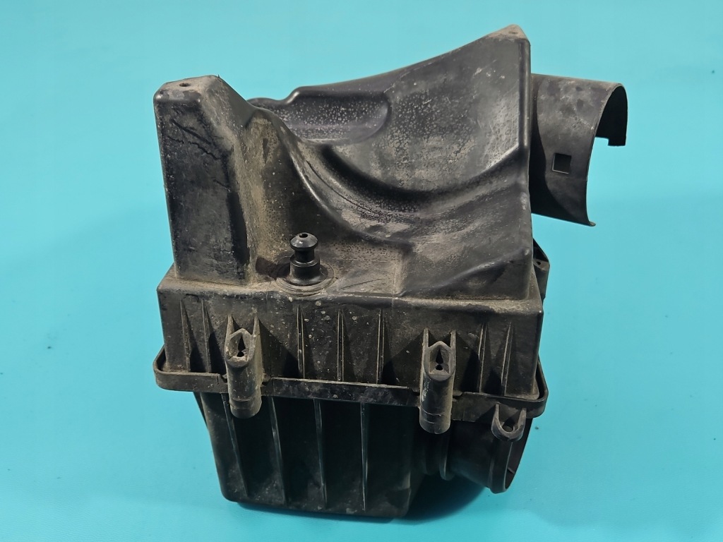 Корпус фільтра повітря fiat linea 51796536 55703454 1.4 t Зі Шроту