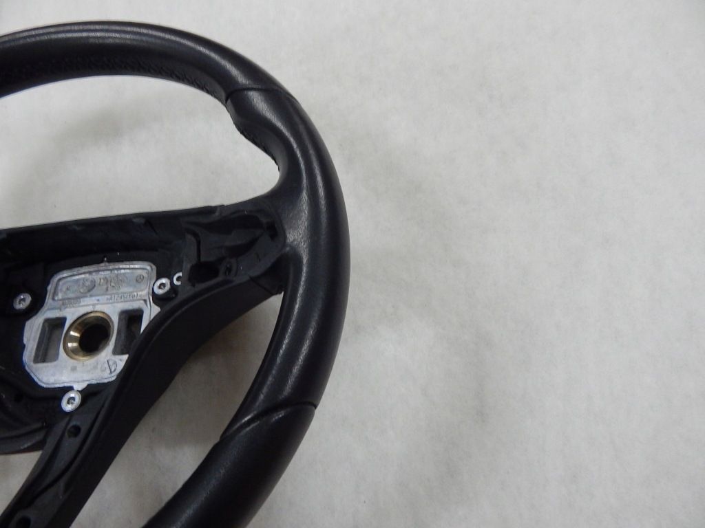 фото №11, Mercedes c-klasa w205 glc x253 gle w166 - воздуховод кожа pod лепестки переключения oryg