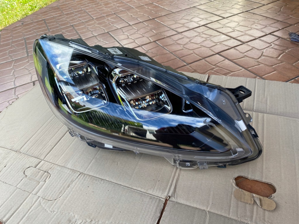 фото №1, Фара лампа правая перед ford kuga mk3 3 lv4b-13e014-ag