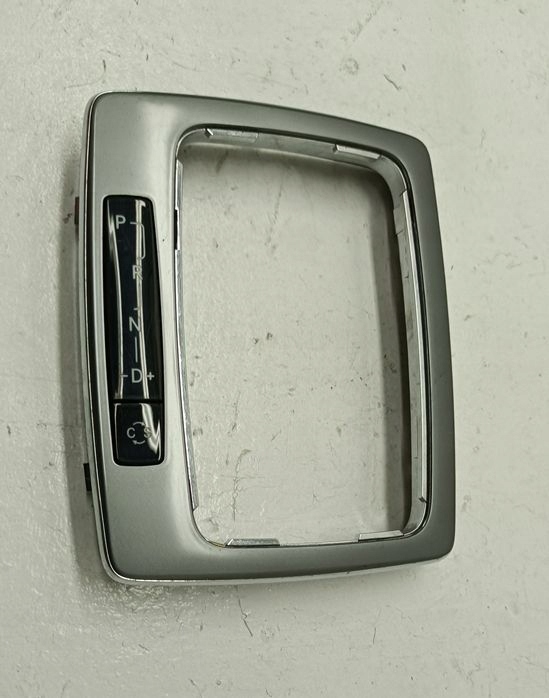 фото №1, Рамка захист домкрата перемикання передач mercedes w204 a2042670288