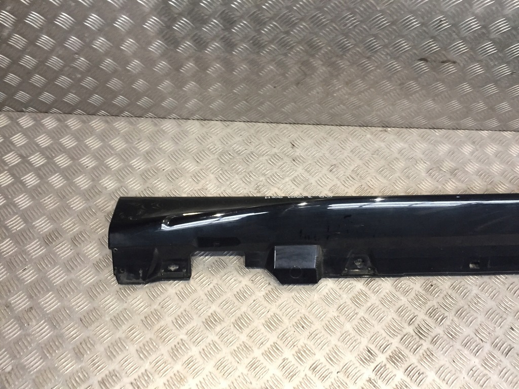 фото №11, Mercedes c-klasa w206 kombi накладка молдинг поріг права a2066982400 040