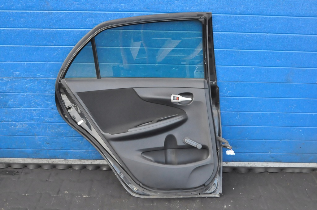 фото №7, Toyota corolla e15 07-13 двері лівий задня ліва задні sedan