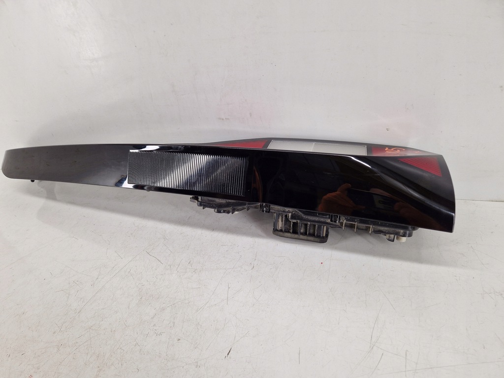 фото №8, Vw caddy 2k7 20- лампа задня задня ліва