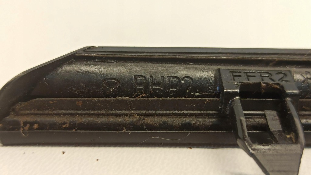 фото №13, Mazda 3 молдинг ущільнювач двері правий перед