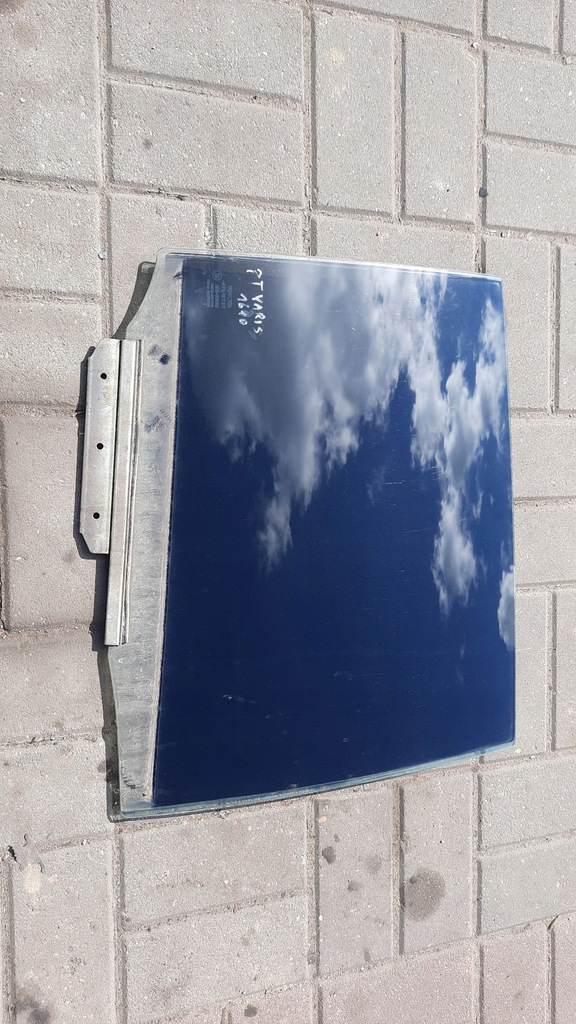 фото №1, Скло двері правий задня toyota yaris 07r