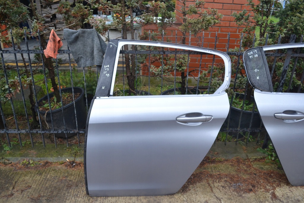 фото №1, Peugeot 308 t9 hb lift 17- двері лівий задня