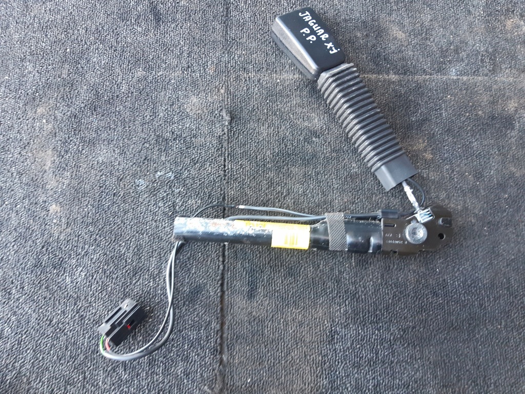 фото №1, Натягувач натягувач поперечина правий перед jaguar xj x351