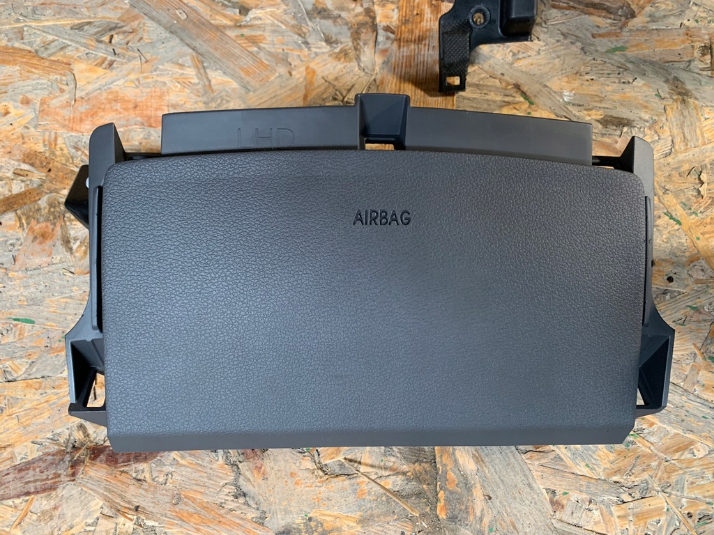 фото №4, Hyundai ioniq приборная панель консоль подушка безопасности ремни