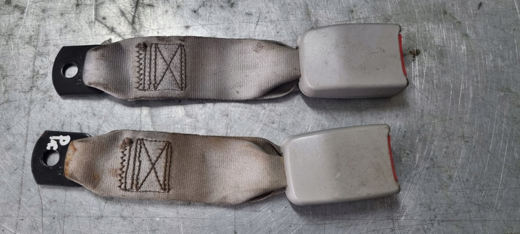 фото №1, Клипса ремней задняя hyundai terracan