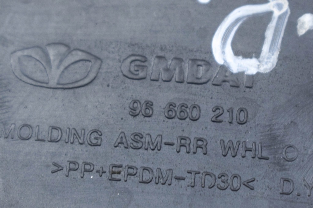 фото №6, Opel vauxhall antara l07 задній правий крила молдинг оздоблювальна 96660210