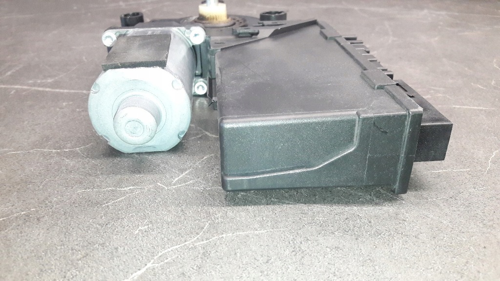 фото №9, 4e0910802 silinczek стекло левый задняя audi a8 d3