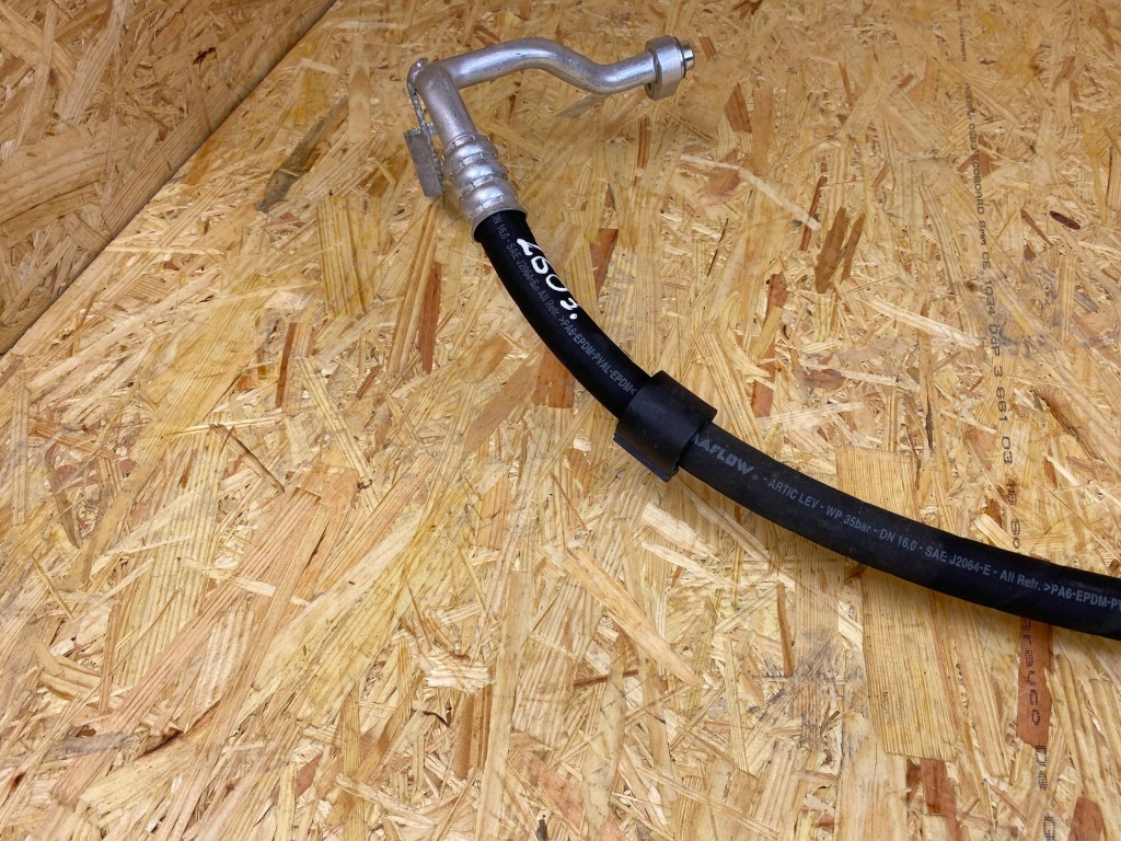 Патрубок трубка шланг кондиціонера mercedes eqa eqb w243 h243 a2438307400 Київ