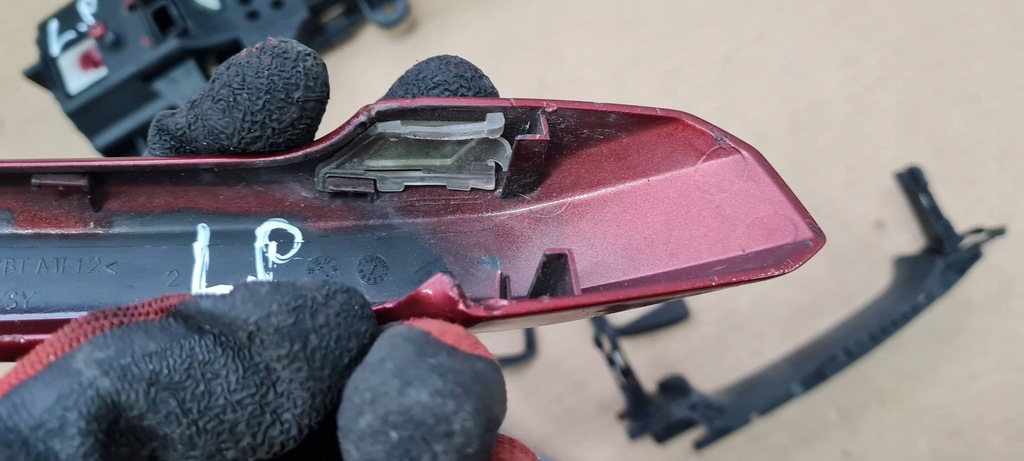 фото №13, A5 8w ручка дверь левая каркас 8w0837239 ly3s anglik a4 b9 8w