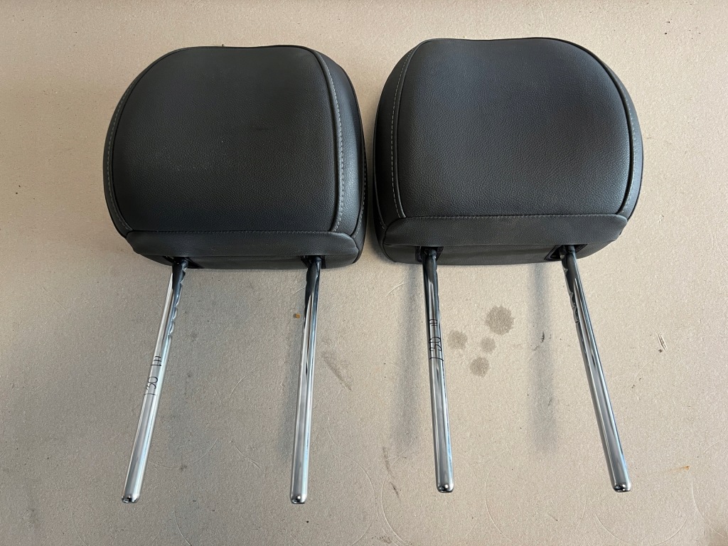 фото №8, Hyundai i30 iii 17- подголовник сиденье передний перед кожа кожаный