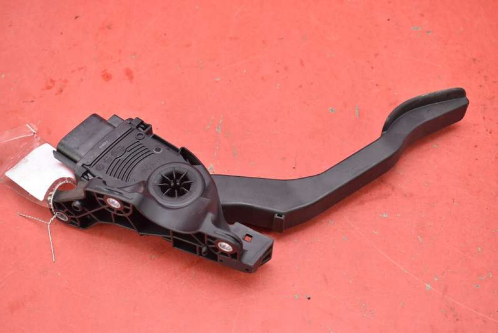 фото №7, Потенціометр педаль газу eu 31329061 volvo v60 1 i 1.6 d 115 km 10-13