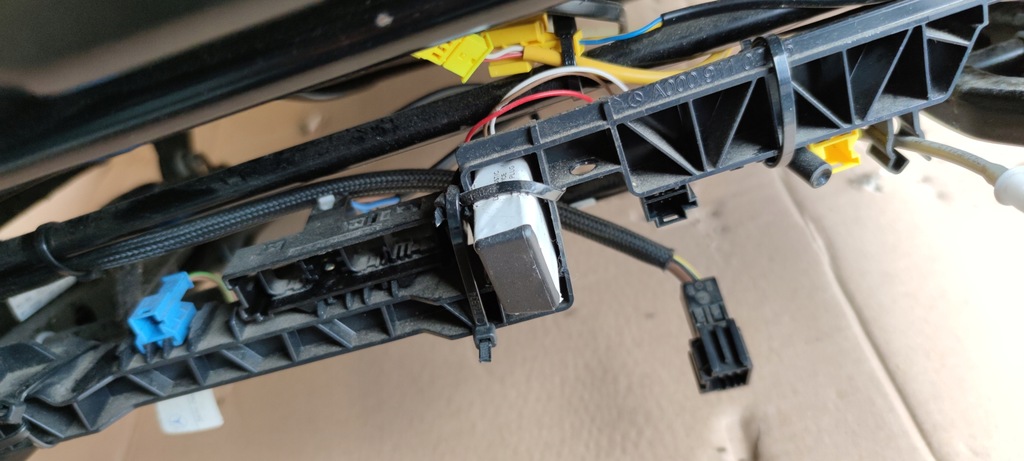 фото №7, Mercedes w203 сиденье правый перед classic lift pompo