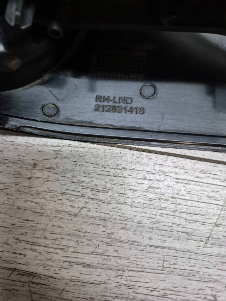 14365. bmw x1 u11 основание зеркало правое 212876612 Цена