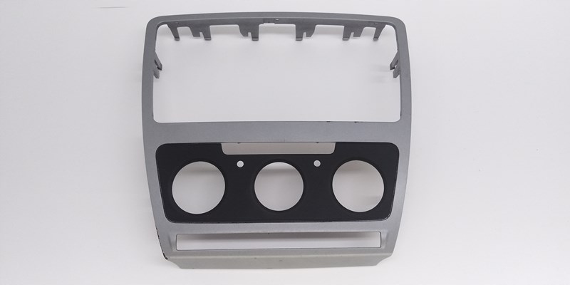 фото №1, Skoda octavia ii lift рамка радио панель обдув