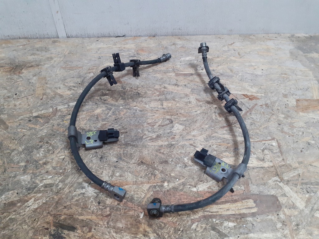 фото №1, Challenger 6.4 srt шланг тормозной правый перед