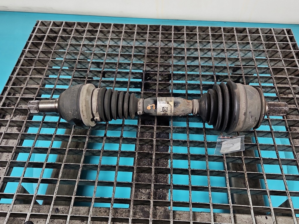 фото №1, Привідний вал перед ліва mercedes w176 1.5 cdi механічна коробка передач