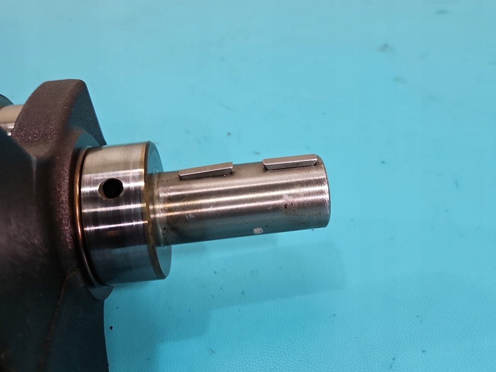 Wał коленчатый jeep patriot 06-17 2.4 16v в Украине