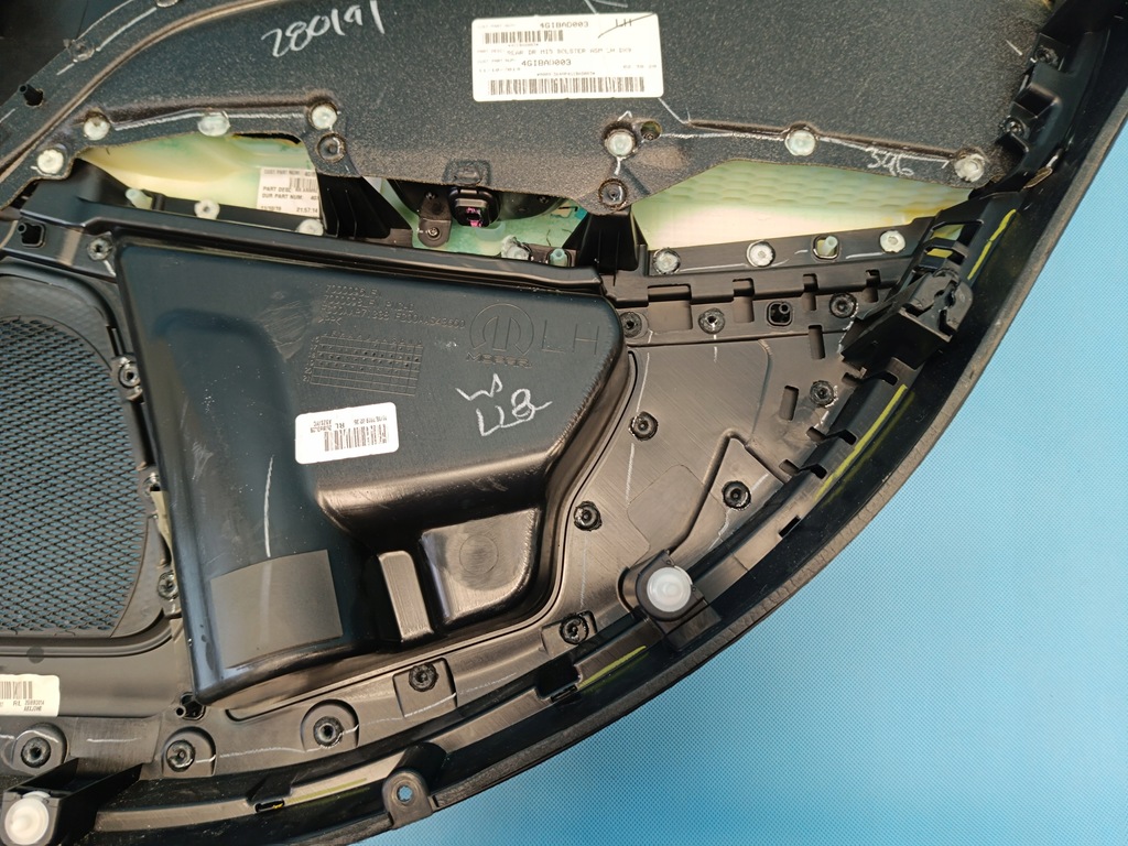 фото №9, Jeep compass 2 ii 2.4 pb 182km 4x4 2020 r обшивка оббивка двері лівий задня