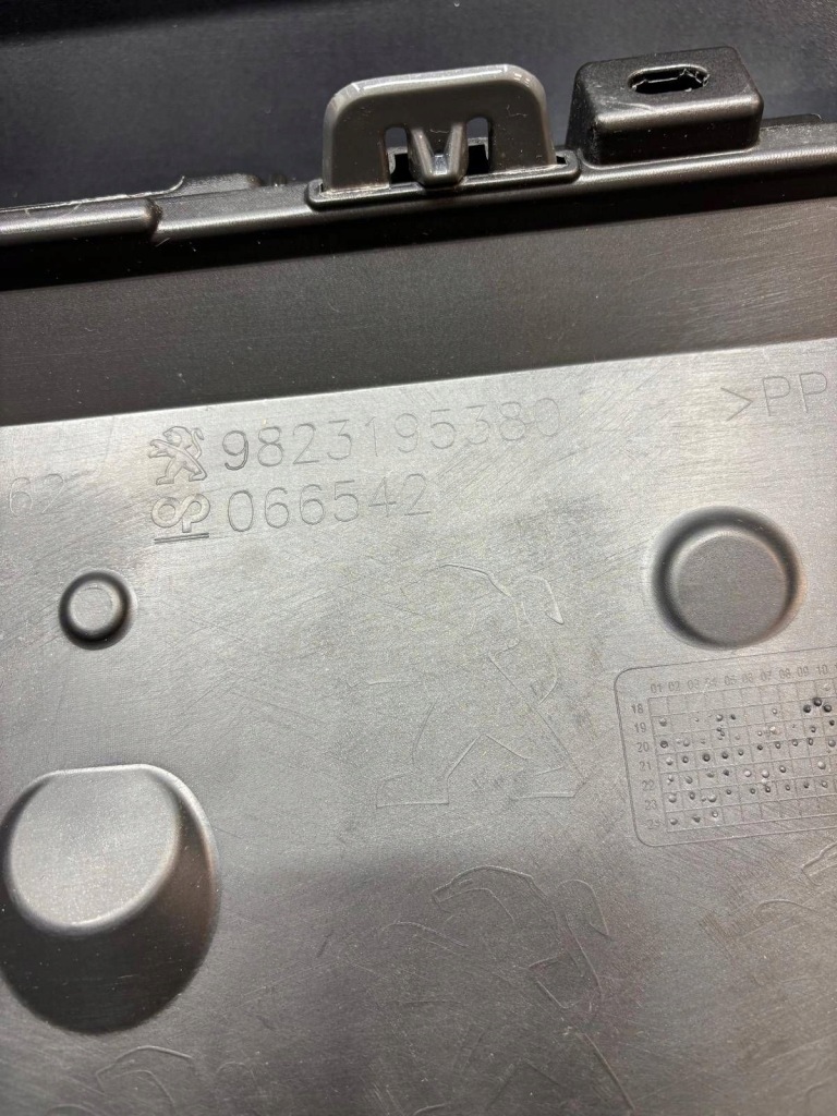 Peugeot 208 ii gt-line бампер задний  задний 9823195280 9823195380 Оригинал