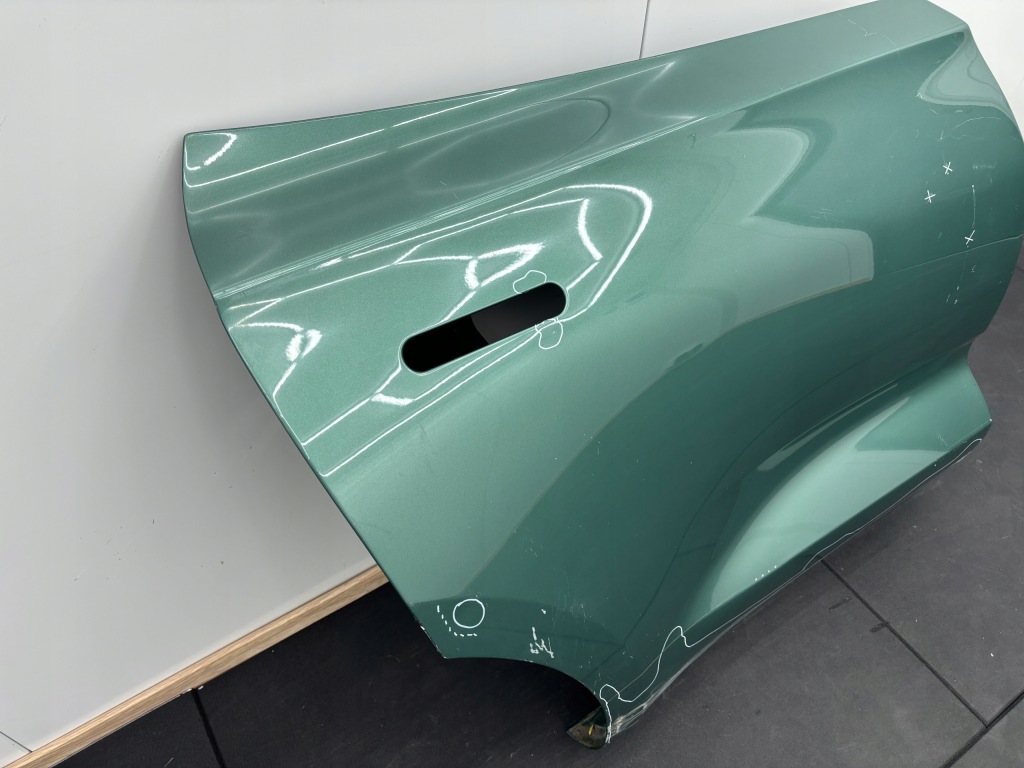 фото №3, Aston martin dbx дверь правое задние задняя