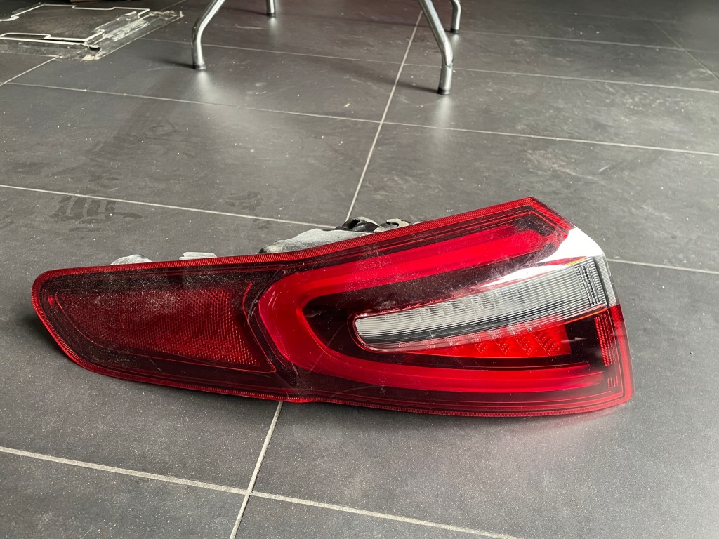 Купити Alfa romeo stelvio фара led правий задній задня америка 00505358050