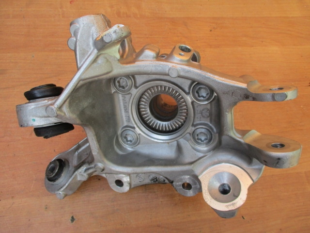 фото №7, Bmw 3 g20 g21 поворотный кулак задняя левая 6898481 p 6898482