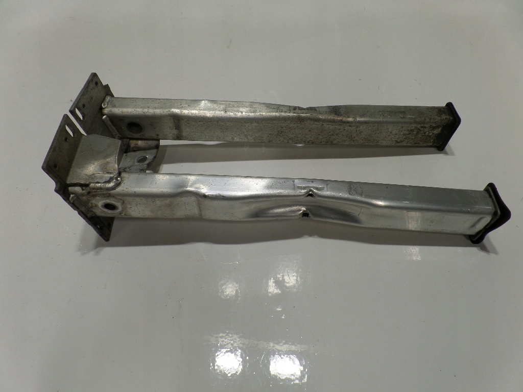 фото №1, Citroen ds4 зона деформації кронштейн