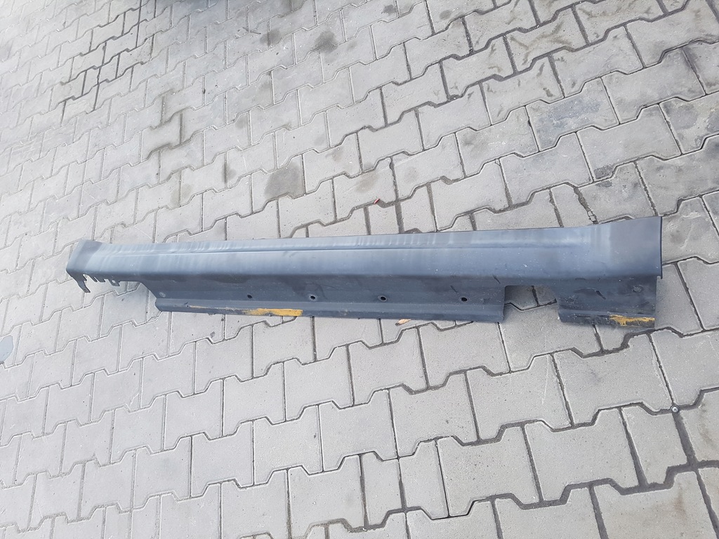 фото №1, Mini cooper r56 one lift 10r- молдинг порог правая