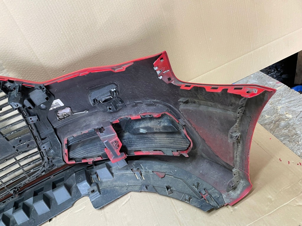 Бампер передний перед audi a3 8v 12- s line e tron Цена