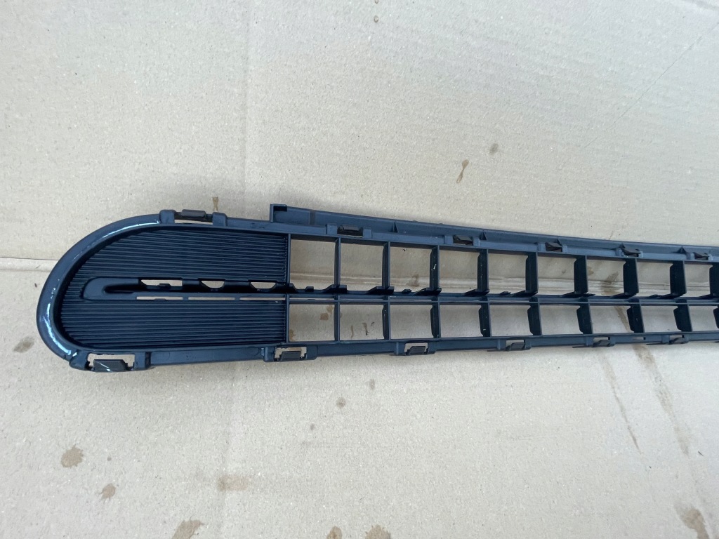 Mini cooper f54 решітка середня перед передня Зі Шроту