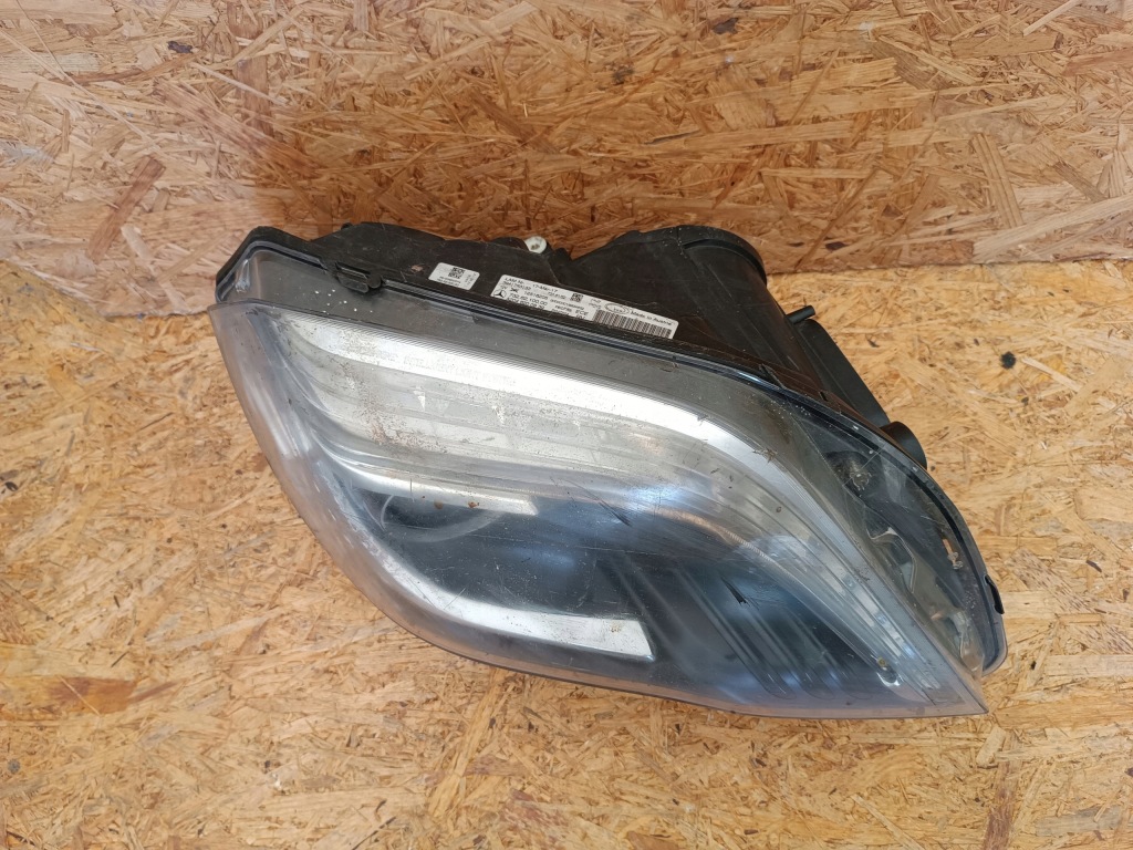 Фара правая  перед фара европа  a2048200839 mercedes glk w204 led Доставка