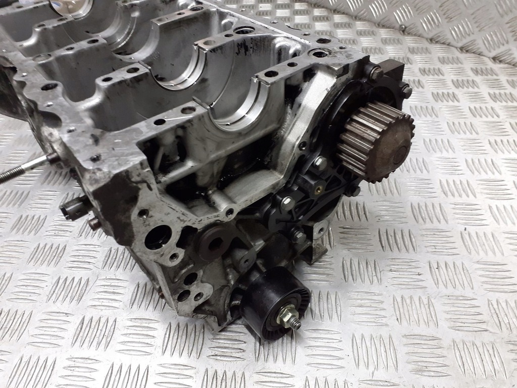 фото №7, Блок двигателя 8hx peugeot 206 1.4 hdi